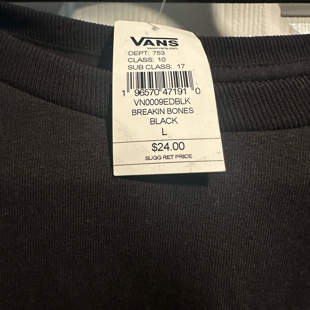 Brand new with tags mens VANS shirt